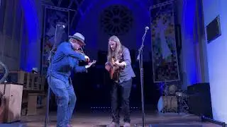 Kit Hawes & Aaron Catlow - Pill Pilots (live at Downend Folk Club)