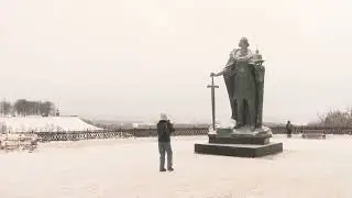 Во Владимире на смотровой площадке Георгиевской улицы установили памятник Юрию Долгорукому