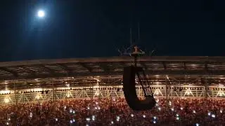 Coldplay Wembley Stadium 04/09/25 Song Yellow. 