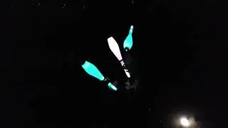 Juggling Led Kosmos JS2 Clubs in the Dark at Floasis Flow Juggle www.flowjuggle.com #flowarts