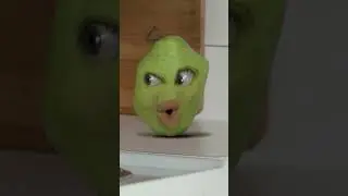 Wonky Pear gets wonkier every time Annoying Orange talks