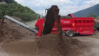 Trommelsieb Siebo 6000 in Mulch