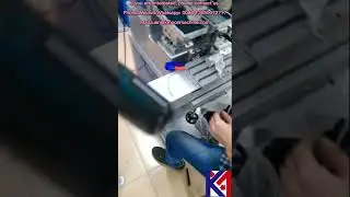 Two-color shuttle pad printing machine for pen holder