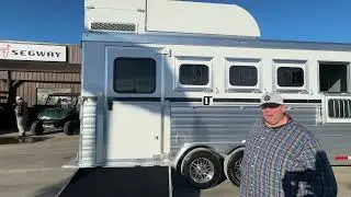 Прицеп для перевозки пяти лошадей Lakota Trailers Infinity 8515 с боковой загрузкой, 2026 год вып...