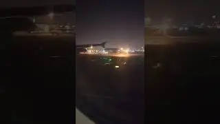 LANDING VIEW AT BAHRAIN INTERNATIONAL AIRPORT 🇧🇭 #shortvideo #bahrain