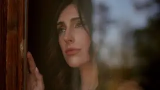 Lisa Manara - Lasciami Cadere