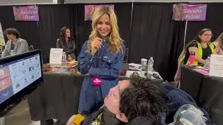 Ivan interviews Cara Buono at Nashville Celebrity Comic Con 2025