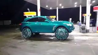 Infiniti fx truck on 32 dub zippo Floaters