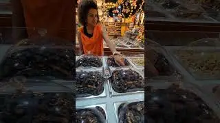 Visit Dubai's Al Seef for culture, food, and shopping! #Dubai #AlSeef #cruisetravel