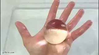 polymer balls are invisible in water +++
