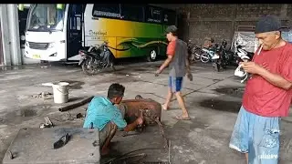 AKTIPITAS DI GARASI PO.BUS DJAYALANGIT BANDUNG