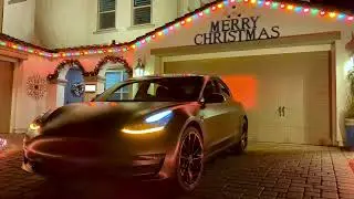 Tesla version 11- Model 3 Christmas Light Show