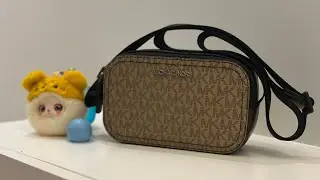 UNBOXING: Michael Kors &ldquo;Cooper Small Camera Crossbody in Camel and Black&rdquo;