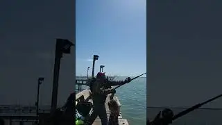 Clear Day Casting HXW RAPTOR 8oz Surf Weight Over Channel Don't Thumb The Spool
