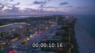 Nachtluftvideo Stadtansicht am K&uuml;stenbereich South Miami Beach in Miami Beach in Florida, USA