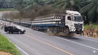 Detik - detik  Cabin Trailer Bergunjang || Aksi Relawan Selamatkan Truck di bukit kodok