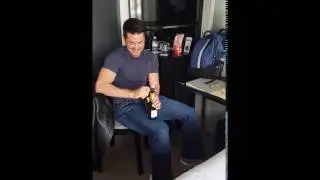 Thomas Beatie in the Hotel Room After Secret Story 10