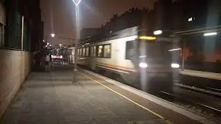 REX UT 440-247 destino Ponferrada entrando en la estaci&oacute;n de Ponferrada 