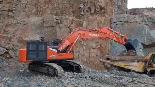 COLLINS HITACHI 490 TRUCK LOADING CAT 772 TRUCK MACHINE