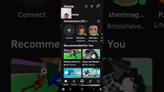 Mă joc jocuri pe roblox cu fratele meu mai mic 