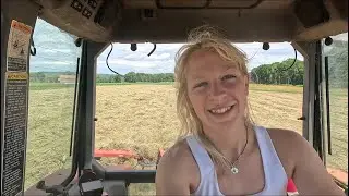 A tractor cab kinda day, come work the fields with me!….