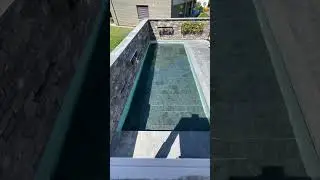 Hubbodenpool mit vollbiologischer Wassertechnik. Terrasse oder Pool? Mit uns ist beides m&ouml;glich 🤗