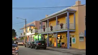 Sunday Fun Day in Beautiful Historic Downtown Stuart, Florida !