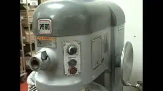 SJSU Spartan Shops - Ben Hom, Chef Sbarro's Pizza Dough Cutting 01f