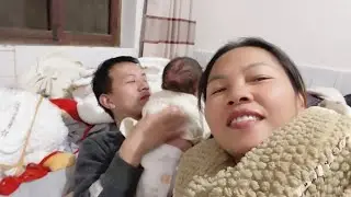 Vợ việt mua sắm đồ chồng trung có bằng lòng và nói gì không ?