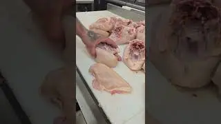 This is how I debone a chicken breast #butcher #chicken #knifeskills #nazeefbutcher