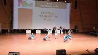 Crazy pompons - AMAZING GIRLS