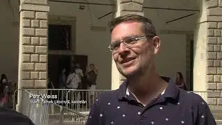Státní zámek Litomyšl se opravuje - tisíce motivů sgrafita stále skrývá lešení