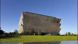 Trump criticizes Smithsonian for 