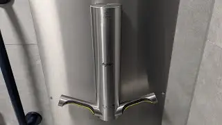 Dyson Airblade 9KJ (HU03) @ Welcome Break Oxford Services, M40 (♿ 2/2)