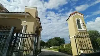 Manejando por area Doctor Phillips en Orlando, Florida 32836