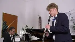 S&ouml;ren Sieg. Sittin in a lonely cafe. Performed by Andrzej Hrysenko and S&ouml;ren Sieg.