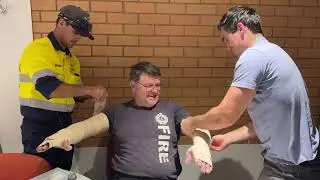 Bandaging Training in Standard 11 Course Brisbane #standard11 #s11 #bandage #firstaid #certified