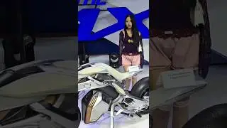 Yamaha Motodroid &ndash; Мотоцикл, который встаёт сам! Умнее ли он человека? 🧠🏍️