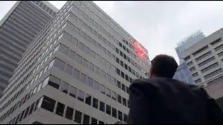 The Flash 3x1 Barry saves kid flash