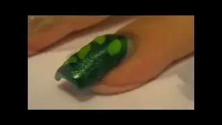 Poison Ivy nail art Tutorial