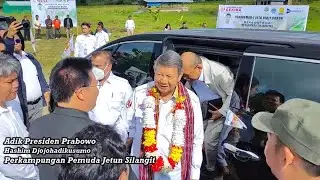 Kedatangan Hashim Djojo Kusumo Disambut Ephorus HKBP di Jetun Silangit