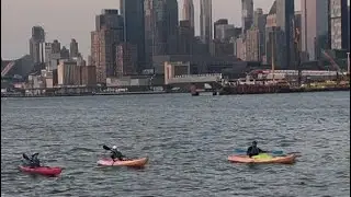 Manhattan Sunset Kayak Tour Video No. 2. Kayaking over the Hudson River. New York. 