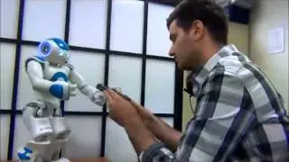 Knowledge Transmission by Humanoid Robot