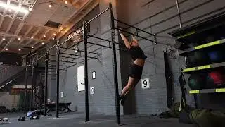 Kipping Pull Up