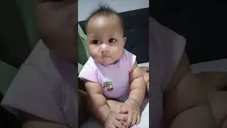 Bayi 6 bulan udah bisa panggil papa😁😁