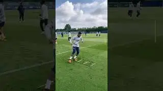 🤣🤣 Neymar Crazy Dance Moves At Training 🤣😭🤭#psg #neymar