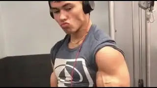 Devin - bicep curls