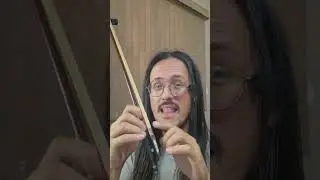 Eu não recomendo você limpar a crina do seu arco #instrumento #musicos #storytime #dicas