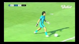 Julian Schwarzer playing for #aremafc v PSS Sleman - Highlights #football #soccer #liga1indonesia