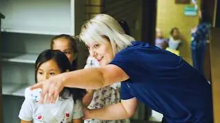 Social Impact Volunteering With Refugees & Immigrants In Schools
